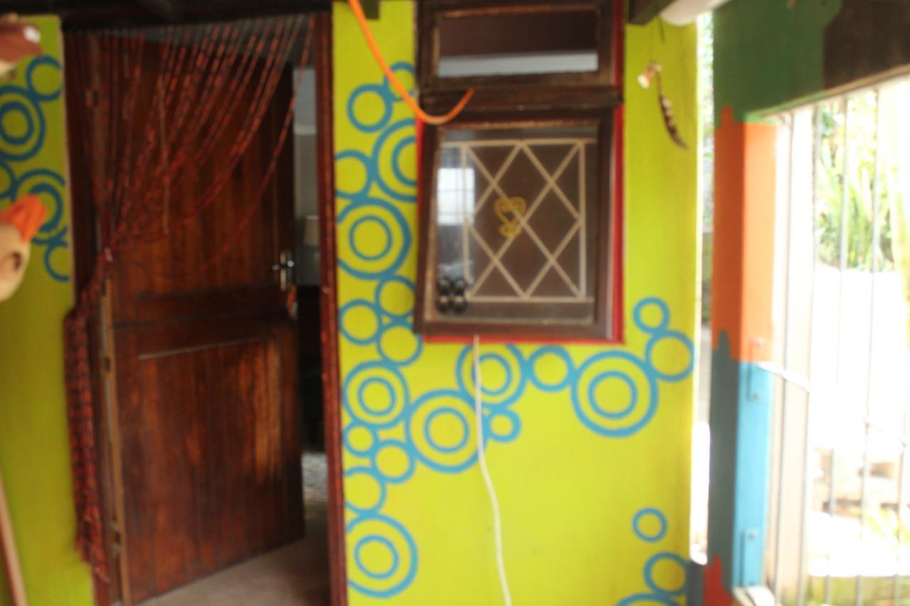 Hostel Sensayuma Backpackers Tugela Mouth Exterior foto